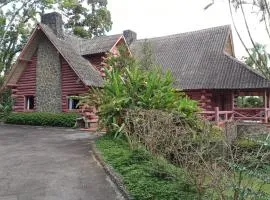 Casa estilo chalé suíço - Serra da Cantareira