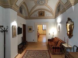 Palazzo Rustici b&b & apartments，位于拉奎拉的酒店