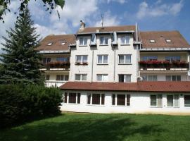 Hotel Petra Garni，位于赫拉布斯的酒店