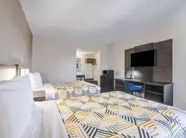 阿马里洛 - 机场6号汽车旅馆