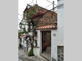 Casa Fuensanta balcón al mar de la Alpujarra，位于格拉纳达的酒店