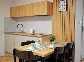 4 Pory Roku Apartamenty Domki Pokoje，位于Nadole的酒店