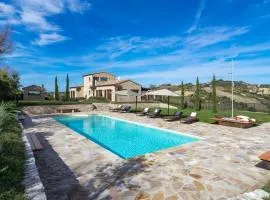 Borgo Da Monte 8, Emma Villas