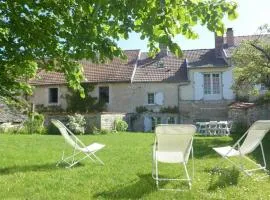 Retraite Nature avec Cheminée et Jardin dans le Parc National de Forêts - FR-1-611-54
