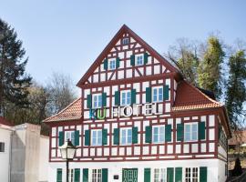 KU Hotel by WMM Hotels，位于库姆巴赫的酒店