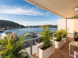 Luxe at Brooklyn - Hawkesbury River Marina，位于布鲁克林的酒店