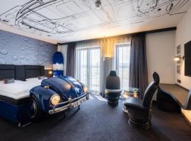 V8 Hotel Köln at MOTORWORLD，位于科隆的酒店