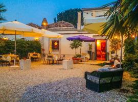 The Olive Inn，位于莱西纳的酒店