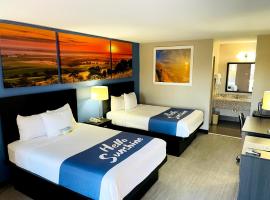 Days Inn by Wyndham Hernando，位于赫尔南多的酒店