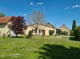 Maison de vacances en Berry avec jardin clos, proche plage et sentiers, animaux acceptés - FR-1-591-319