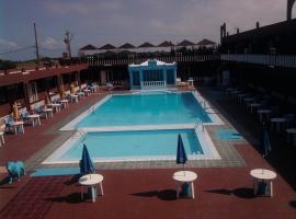 Hotel-Village Touristique Briech，位于Briech的酒店