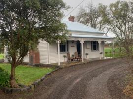 Skibo Cottage，位于坎伯当的酒店