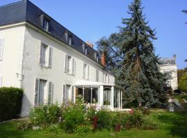 Appartements détente & nature - Domaine de La Thiau，位于布里阿尔的度假屋