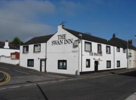 The Swan Hotel，位于斯特兰拉尔的酒店