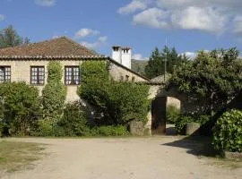 皮涅罗阿格罗图力士姆田园酒店