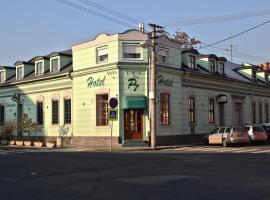 Hotel P7，位于卢切内茨的酒店