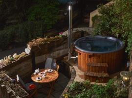 Swallows End - Apartment with hot tub, sauna and pool (Dartmoor)，位于埃克塞特的带停车场的酒店