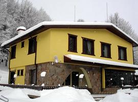 Hotel Hlebna，位于尤沙纳的酒店