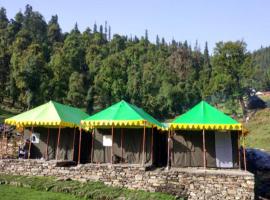 Camping Huts at Lord Shiva Camps，位于Sari的豪华帐篷