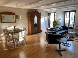 Joline private guest apartment feel like home，位于Nidau的酒店