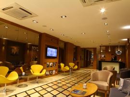 ARDEŞENELA Hotel，位于Ardeşen的酒店