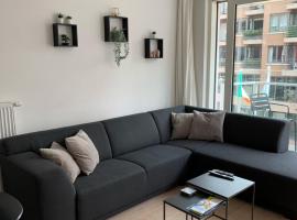 Nieuwbouwappartement Lippenslaan, 2 -Slaapkamers，位于克诺克－海斯特的酒店