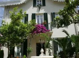 夏雷德利瑟尔酒店