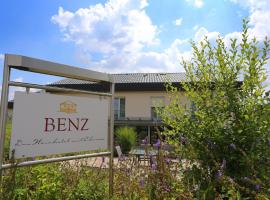 BENZ Weingut & Weinhotel，位于劳达-柯尼希斯霍芬的住所