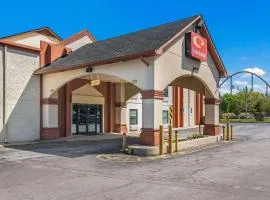 易考诺六旗小木屋酒店