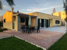 Three Bedroom Villa with pool near Olhao