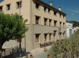 Hostal el Guerrer，位于Todolella的酒店