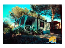 H&D mobile home，位于耶泽拉的露营地