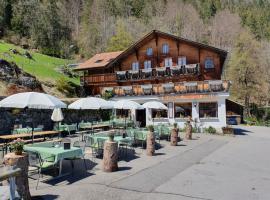 Hotel Restaurant Waldrand , Isenfluh，位于Isenfluh的宠物友好酒店