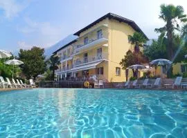 卡萨赛雷娜酒店