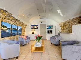 HOTEL DES CALANQUES，位于卡西斯的酒店