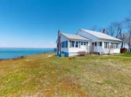 North Fork Waterfront Gem
