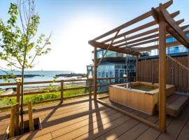 StellaStoria HAYAMA Seaside house with open-air bath，位于叶山町的乡村别墅