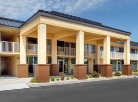 Quality Inn Saint Petersburg North-Tampa Bay，位于圣彼得堡的酒店