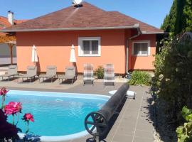 Holiday home in Balatonszentgyörgy 20188，位于Balatonszentgyörgy的酒店