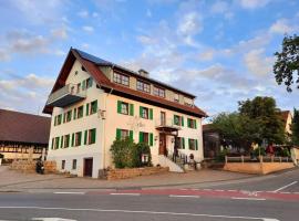 Gasthof Adler，位于Oberteuringen的酒店
