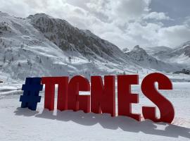 Val Claret, Tignes T2 tout confort de 36m2，位于蒂涅的酒店