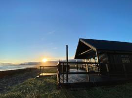 Marbakki Luxury Ocean Retreat，位于Budhir的酒店