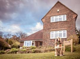 Green Pastures cottage in South Downs，位于Eastdean的度假屋