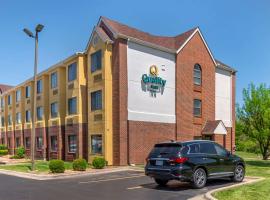 Quality Inn Overland Park Kansas City，位于欧弗兰帕克的酒店