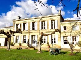 Château Roseyrol proche Saint-Emilion，位于Saint-Magne-de-Castillon的酒店