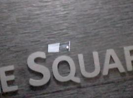 HOTEL LE SQUARE，位于Thiès的酒店