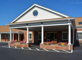 Quality Inn Raynham - Taunton，位于雷纳姆Plymouth Municipal - PYM附近的酒店