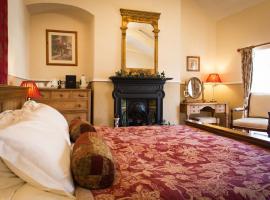 Victoria House Room Only Accommodation，位于卡纳芬卡那封城堡附近的酒店