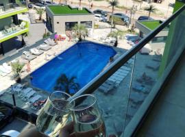 Apartament Rai Alezzi Beach Resort Mamaia Nord，位于那沃达利的酒店