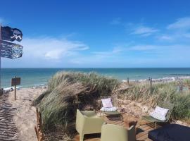 sangatte " Les Terrasses" maison front de mer Les pieds dans l'eau pleine de charme Cap Blanc Nez Côte d'Opale，位于桑加特的酒店